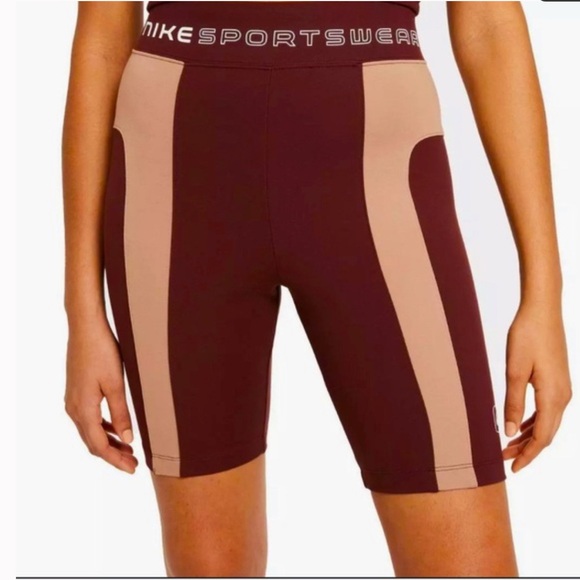 Nike Maroon and Tan Activewear Set - Picture 3 of 3